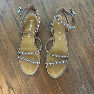 🎃SALE🎃 Gianni Bini studded sandals